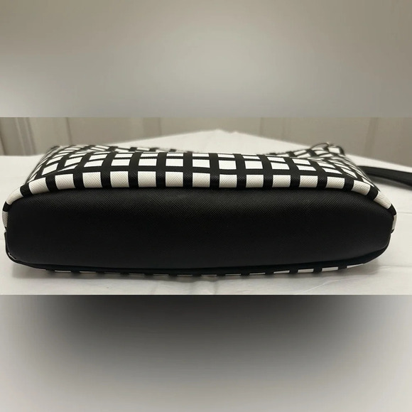 Dabney Lee Black and White Small Tote with Wristlet Strap - Picture 2 of 3